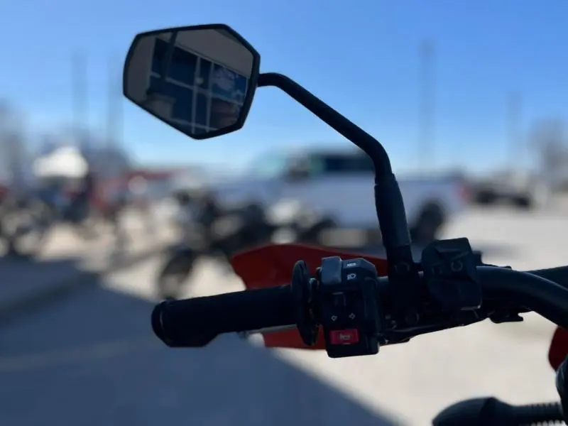 2024 KTM 690 SMC R