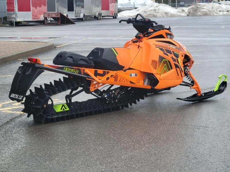 Arctic Cat M8000 Hardcore Alpha One 154 2022 alt
