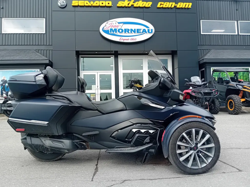 2022 Can-Am SPYDER RT SEA-TO-SKY