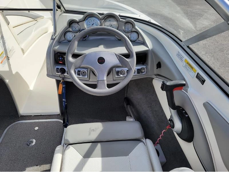 2012 Bayliner 1800 alt