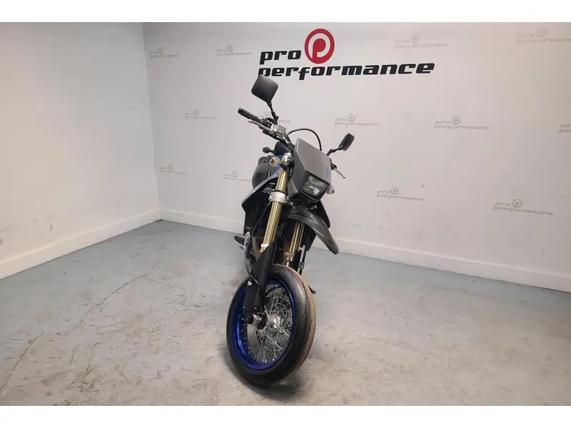 2020 Suzuki DRZ-400 SM