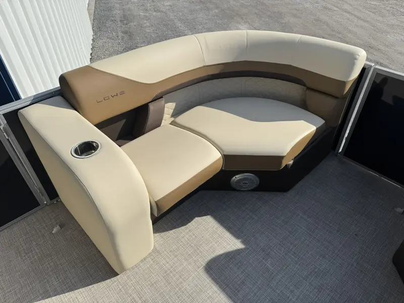 Lowe Boats SS 210 2023