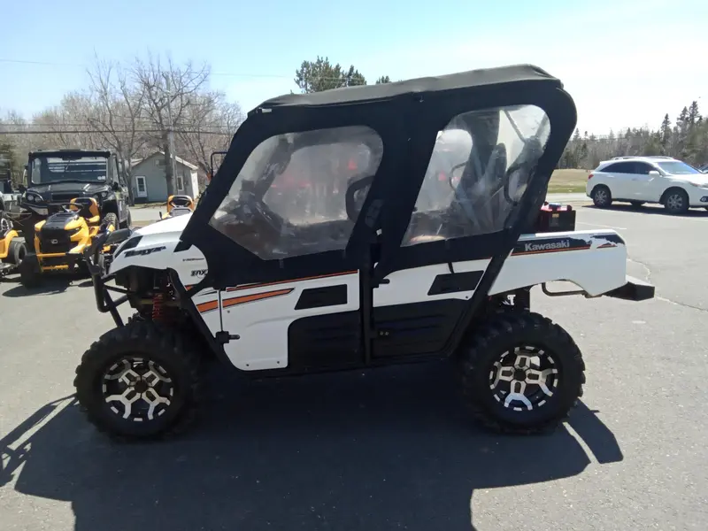 2018 Kawasaki TERYX 4