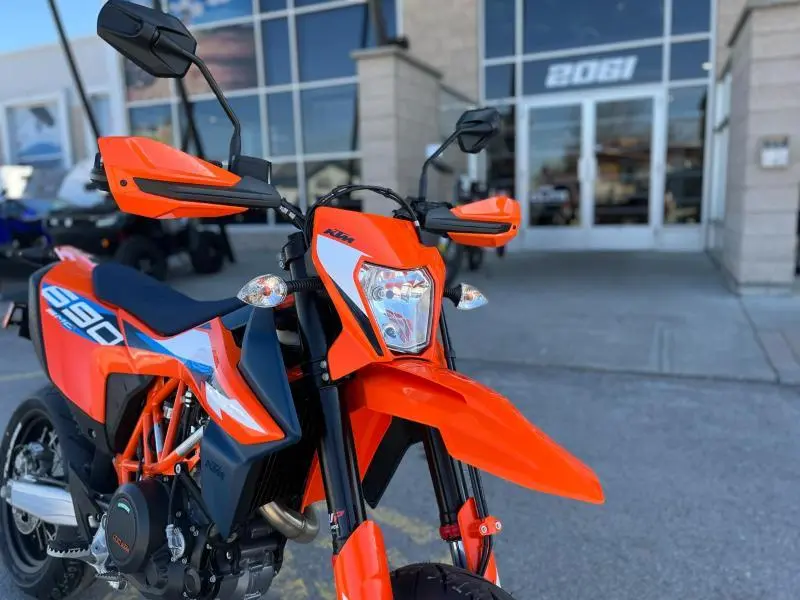 2024 KTM 690 SMC R