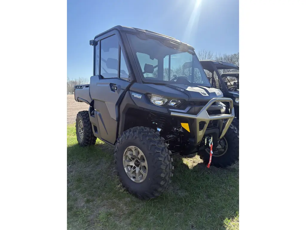 2025 Can-Am DEF LTD 65 HD10