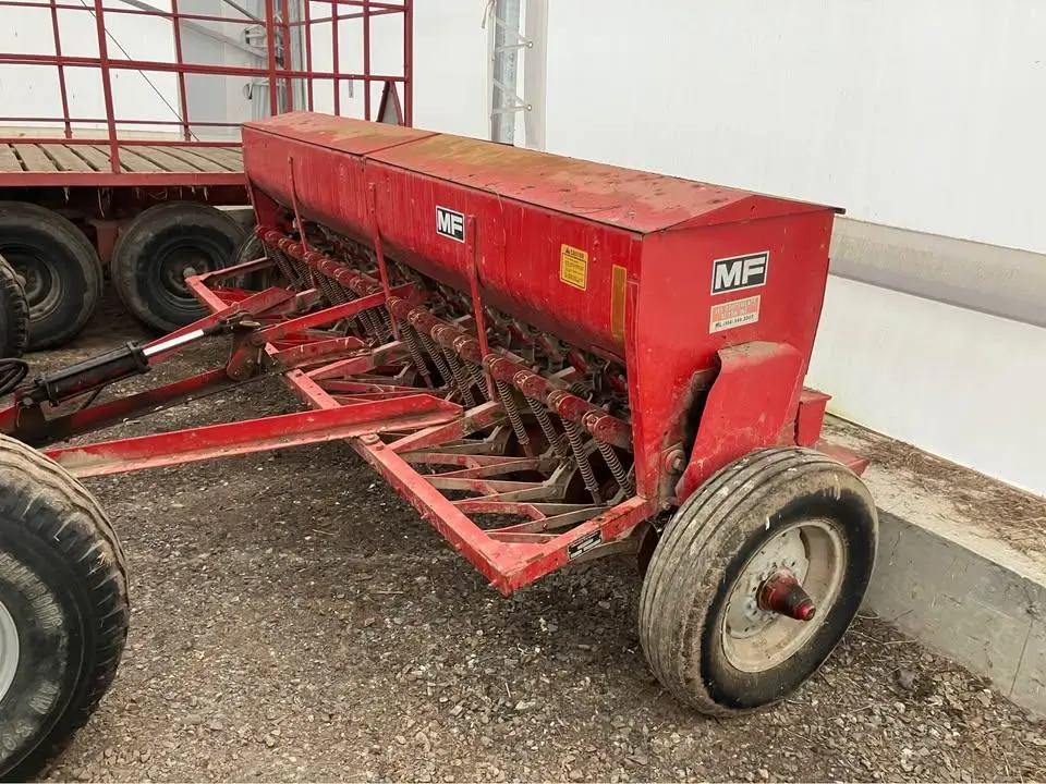 Massey Ferguson 33