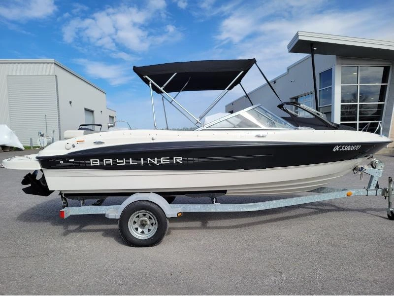 2012 Bayliner 1800 alt