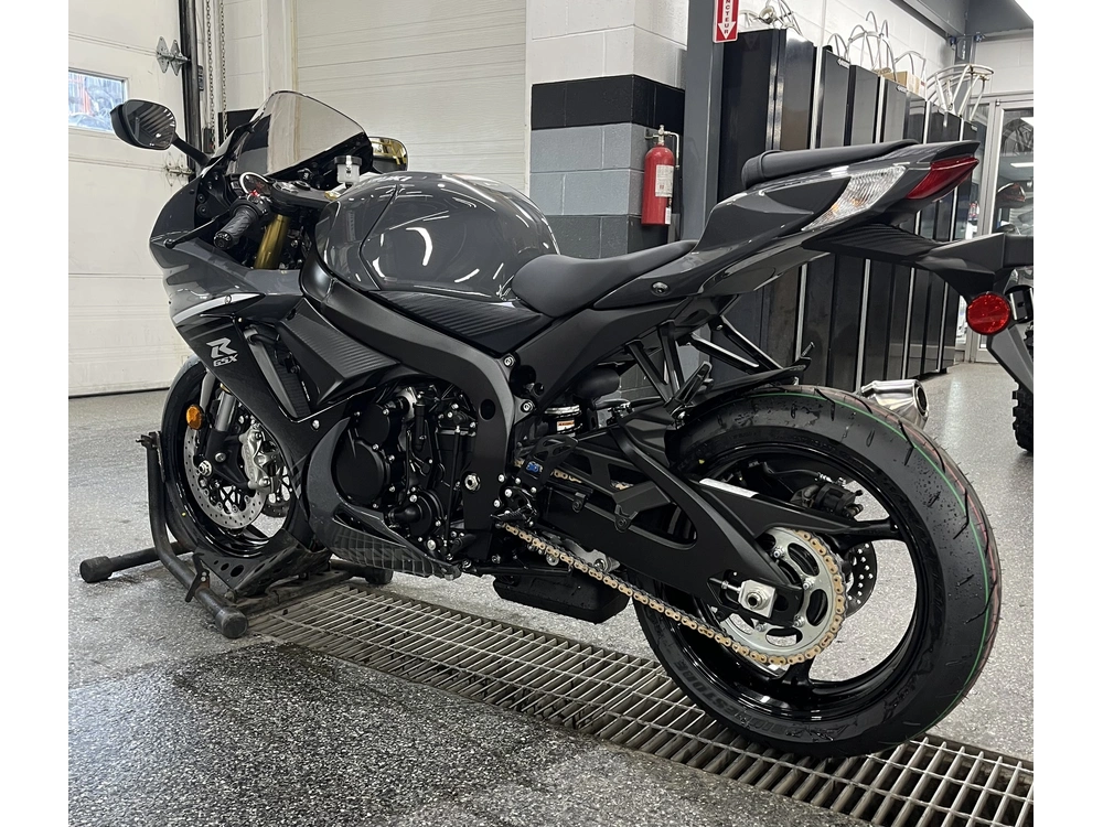 Suzuki Gsx-r750m5 2025 alt
