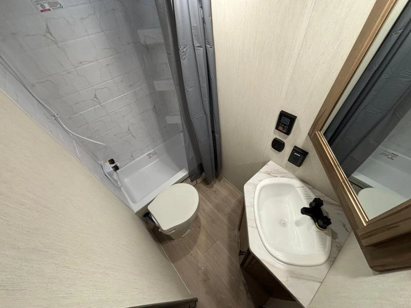 2025 Cherokee Grey Wolf 22mkse alt