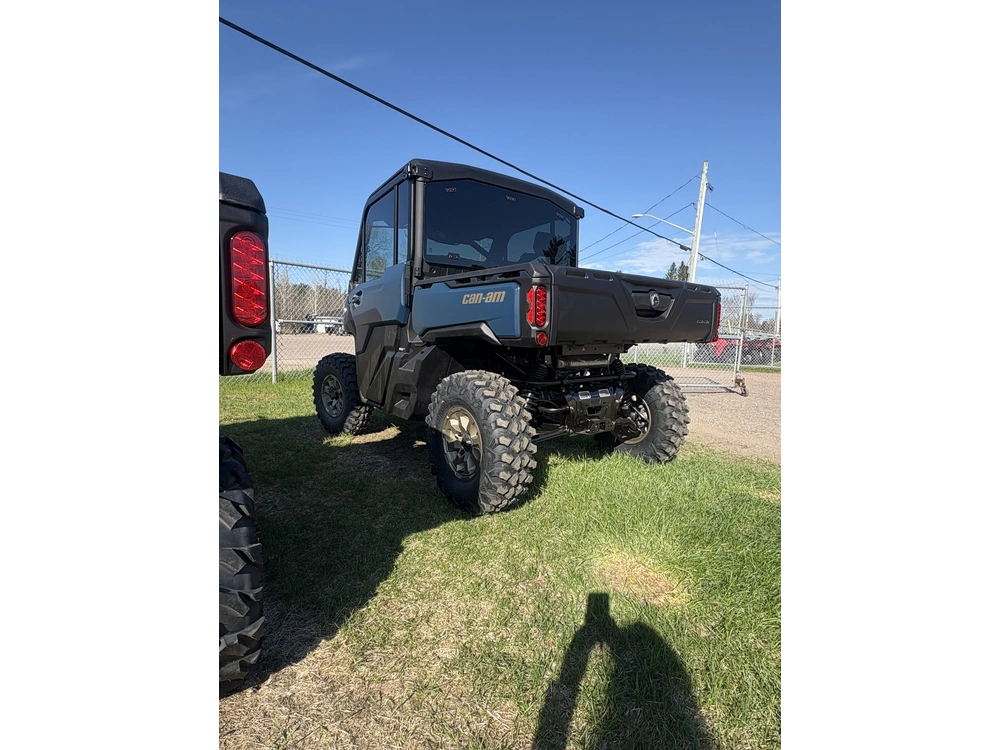 2025 Can-am Def Ltd 65 Hd10 alt