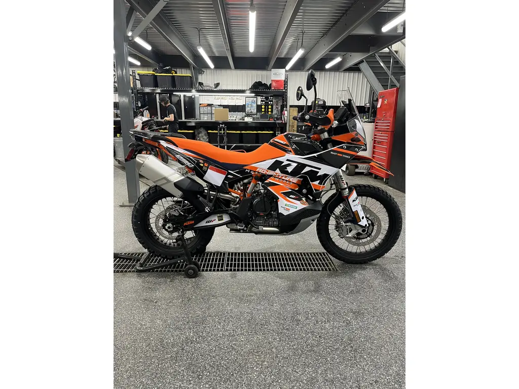 KTM 890 Adventure R  2025