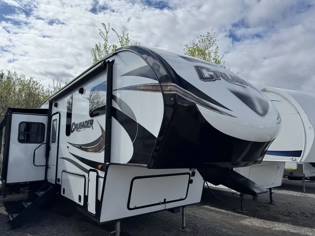 2018 Primetime CRUSADER 337QBH