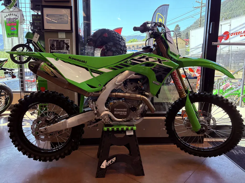 2025 Kawasaki KX™ 450SR - Lime Green