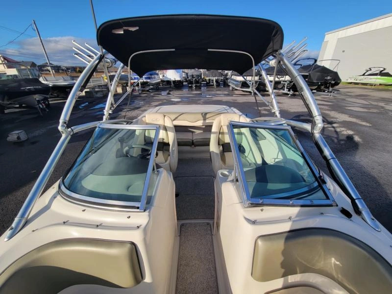 2005 Sea Ray 205br alt