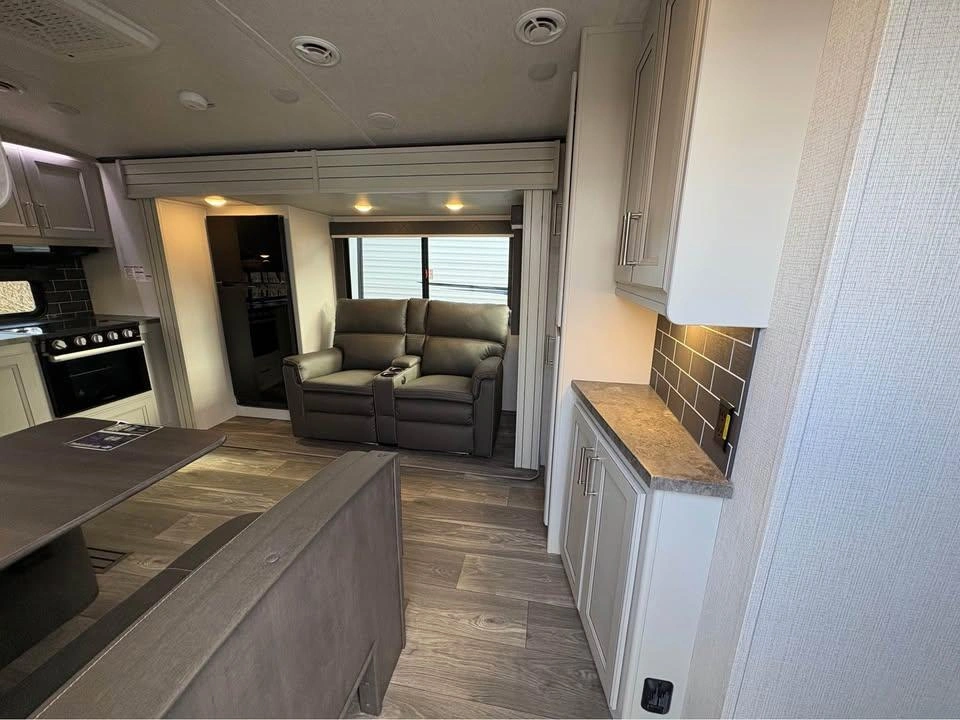 2024 Keystone Rv Cougar 25mle alt