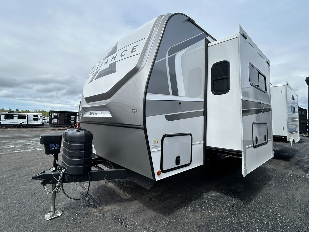 2025 Alliance Rv Avenue 332rl alt