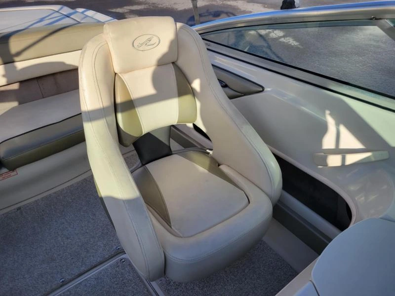 2005 Sea Ray 205br alt