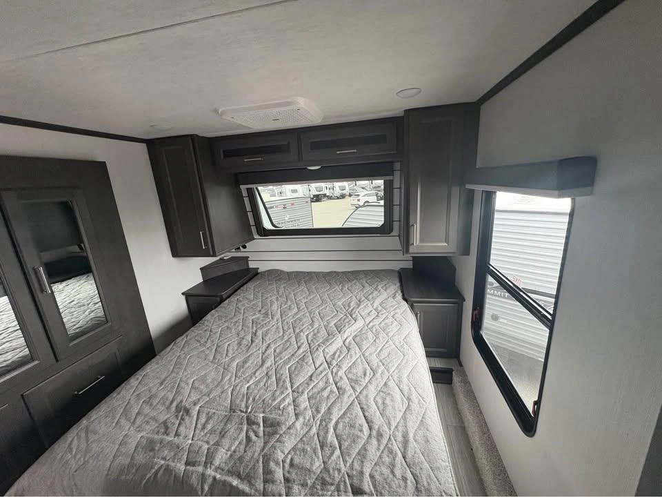 2024 Keystone Rv Cougar 364bhl alt