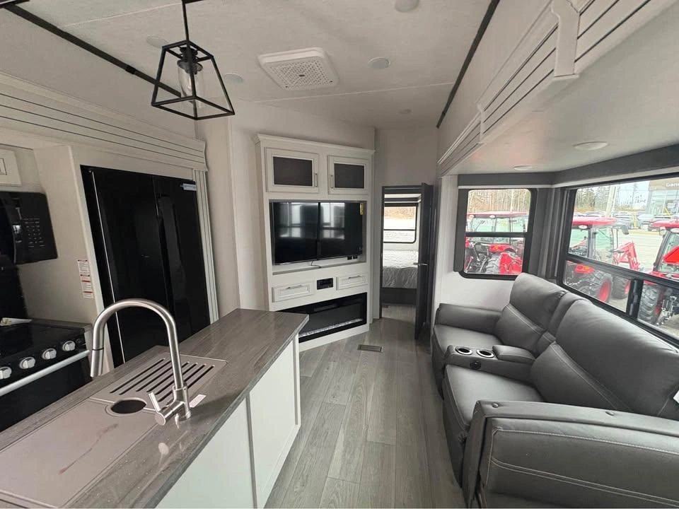 2024 Keystone Rv Cougar 364bhl alt