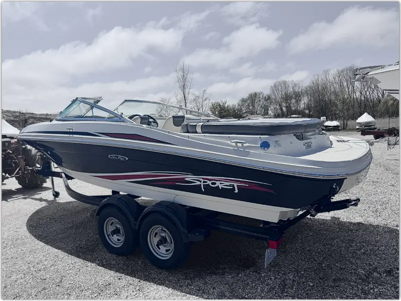 2011 Sea Ray 205 Sport
