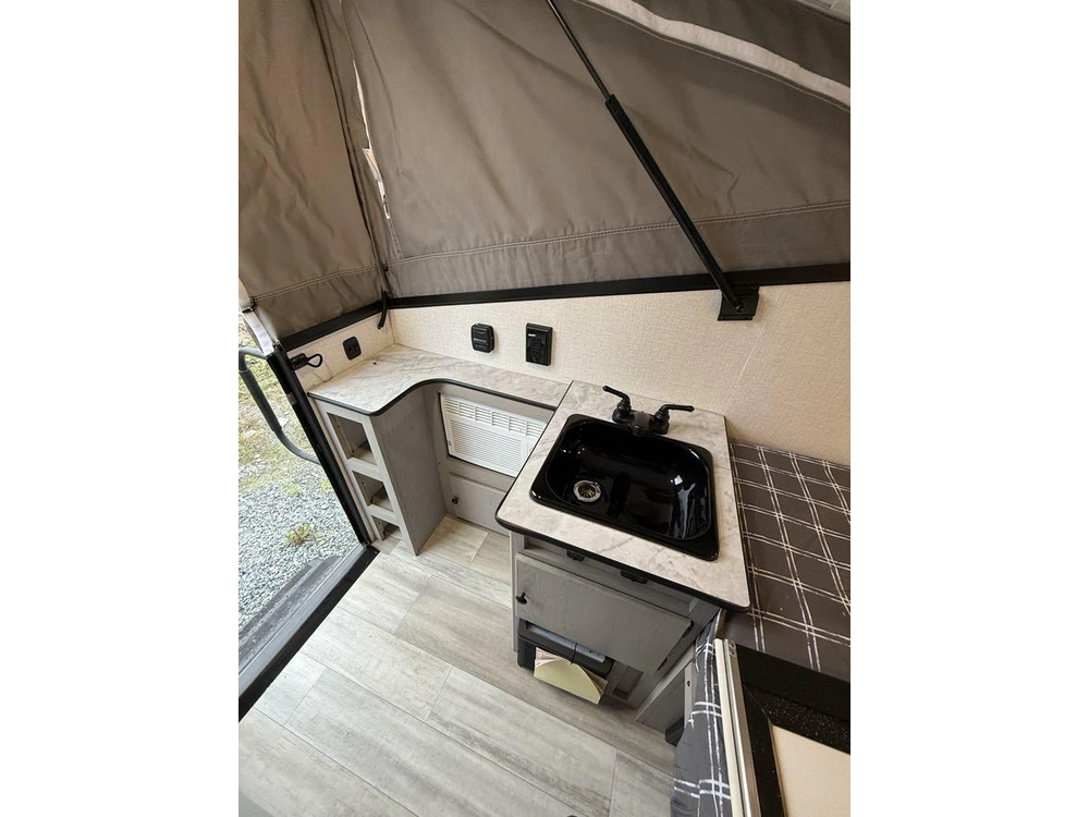 2024 Forest River Clipper 9.0 Explore alt