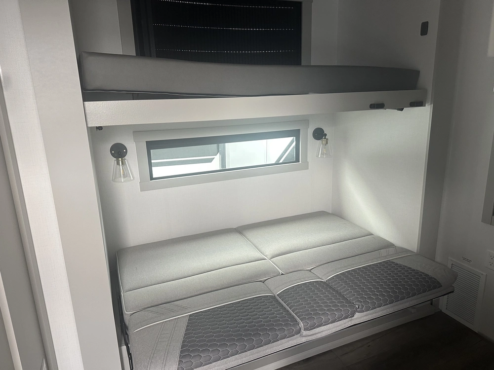 Brinkley Rv Z 3610 2025 alt