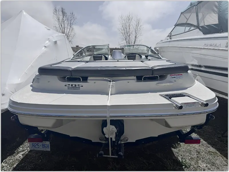 2011 Sea Ray 205 Sport