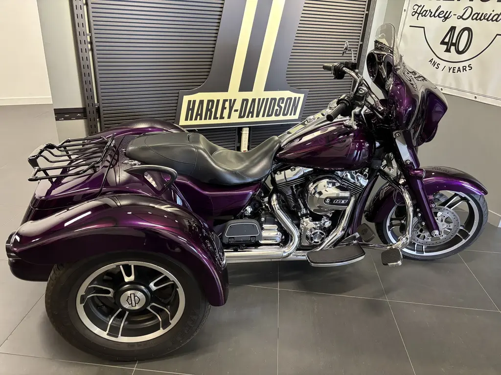 2015 Harley-Davidson FLRT FREEWHEELER FLRT