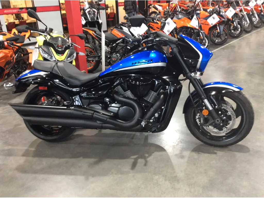 2023 Suzuki Boulevard M109R VZR1800