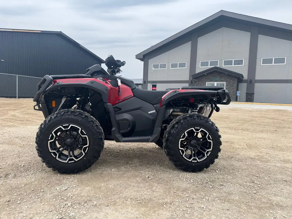 2025 Can-Am OUTLANDER XT 850 