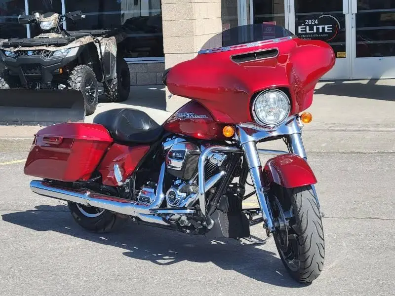 2018 Harley-Davidson FLHX STREET GLIDE