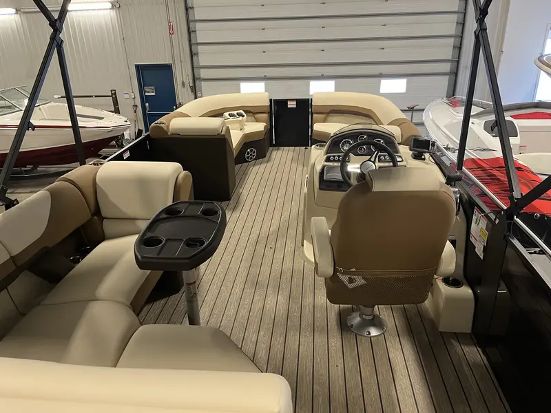Lowe Boats SS230 2022