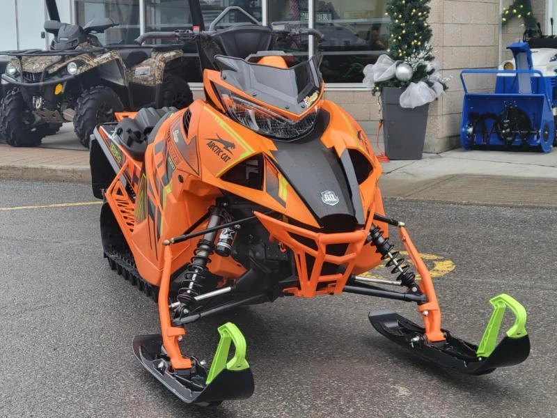 Arctic Cat M8000 Hardcore Alpha One 154 2022 alt