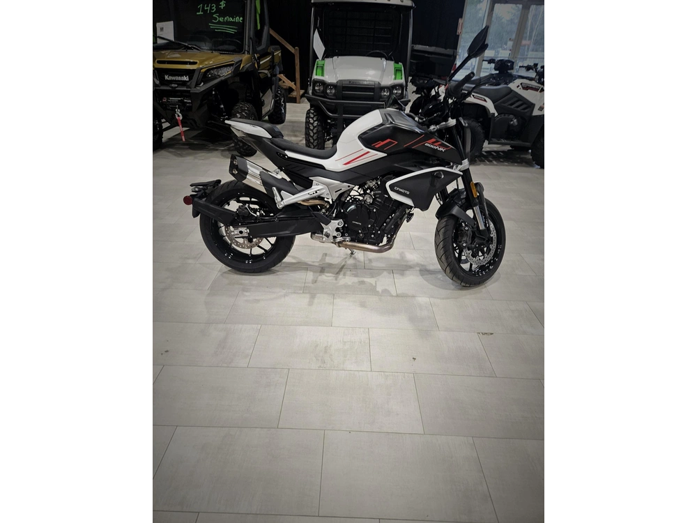 Cfmoto 800nk 2025 alt