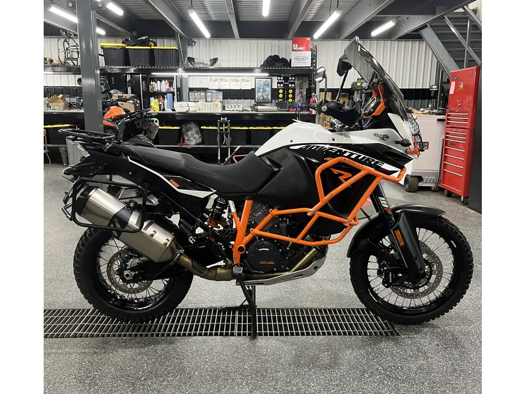 2015 KTM 1190 SUPER ADVENTURE R 
