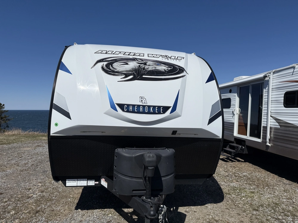 Cherokee Aw22sw Alpha Wolf 2022 alt