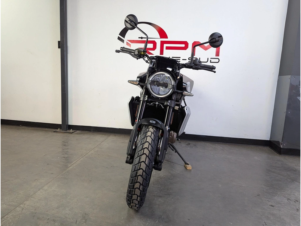 2025 Husqvarna Svartpilen 801 *2.99% Sur 60 Mois alt