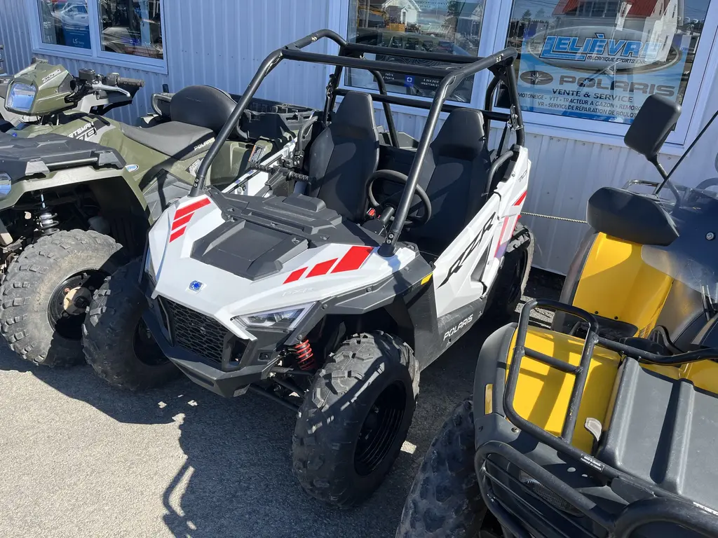 Polaris RZR 200 EFI  2022