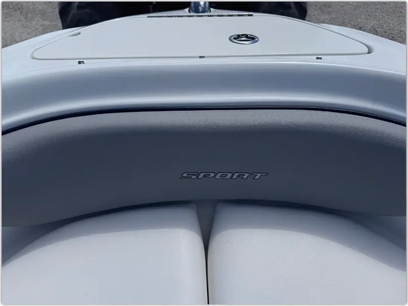 2011 Sea Ray 205 Sport