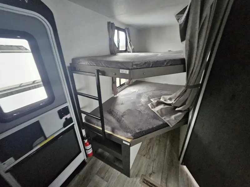 2025 Venture RV Sienna 271VBH MEILLEUR PRIX AU QUÉBEC thumbnail 11