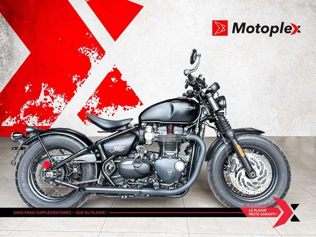 2018 Triumph BONNEVILLE BOBBER 1200 BLACK