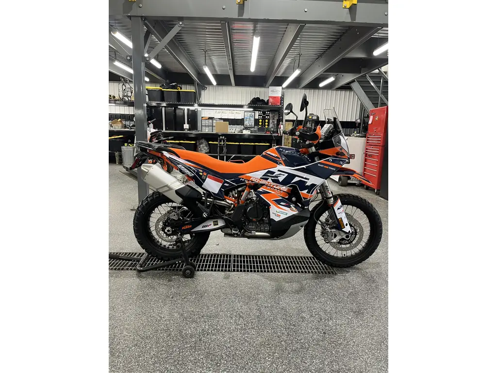 KTM 890 Adventure R  2025