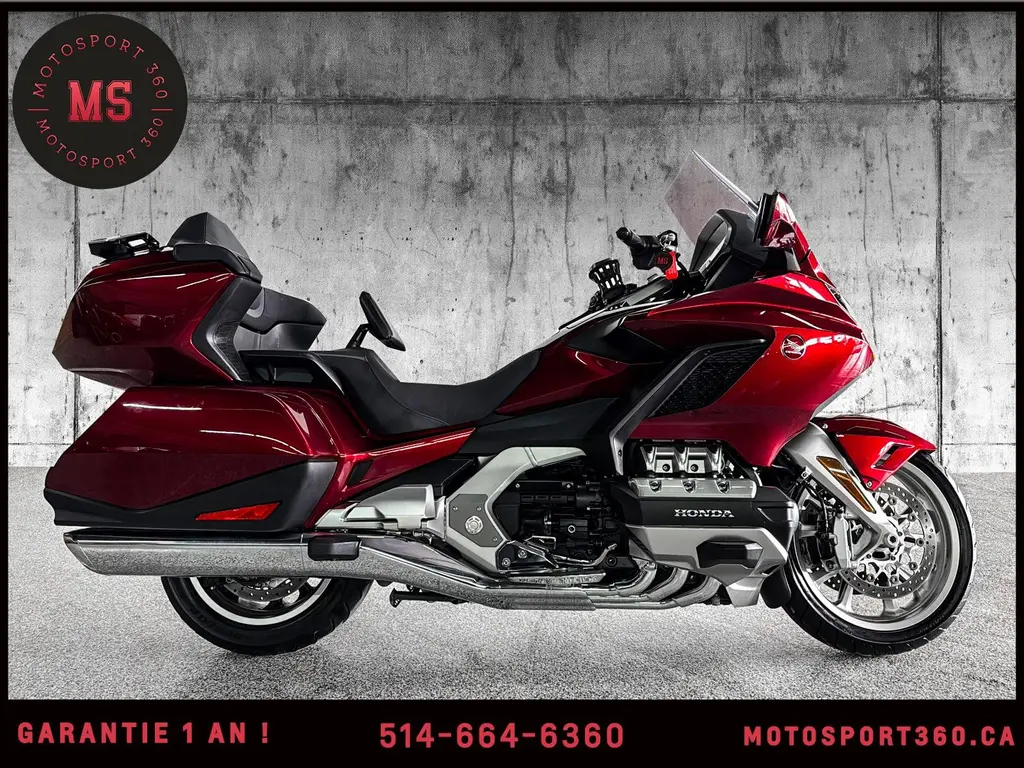 2023 Honda GOLDWING TOUR GL 1800 - BAS MILAGE !