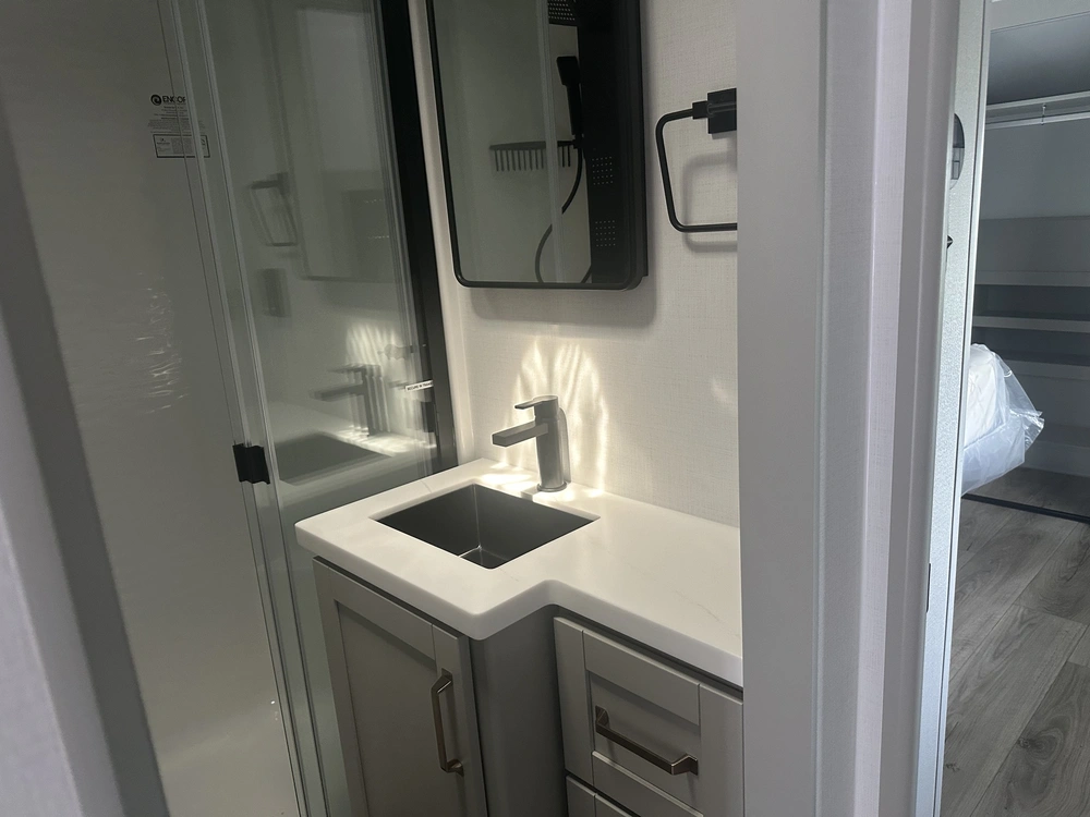 Brinkley Rv Z 3610 2025 alt
