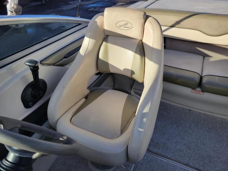 2005 Sea Ray 205br alt