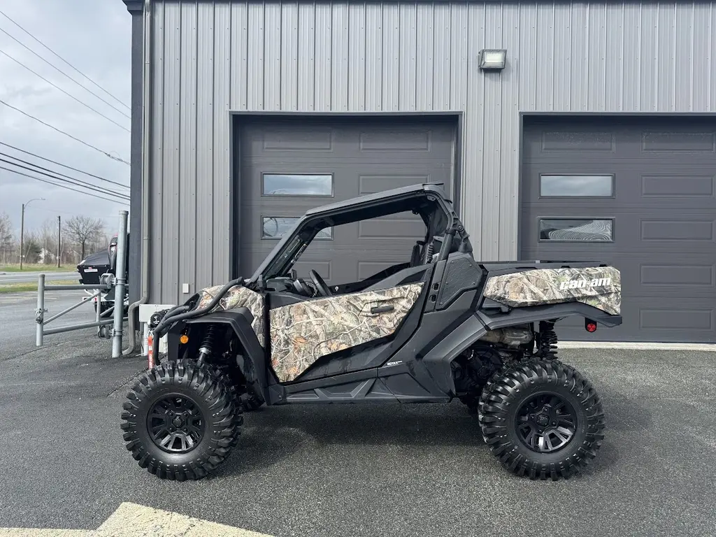2024 Can-Am Commander XMR 1000R