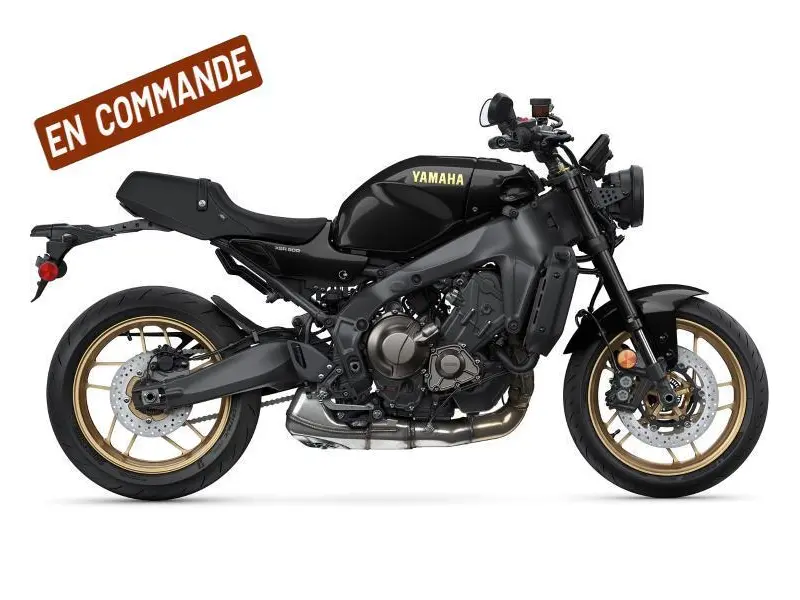 Yamaha XSR900 2025