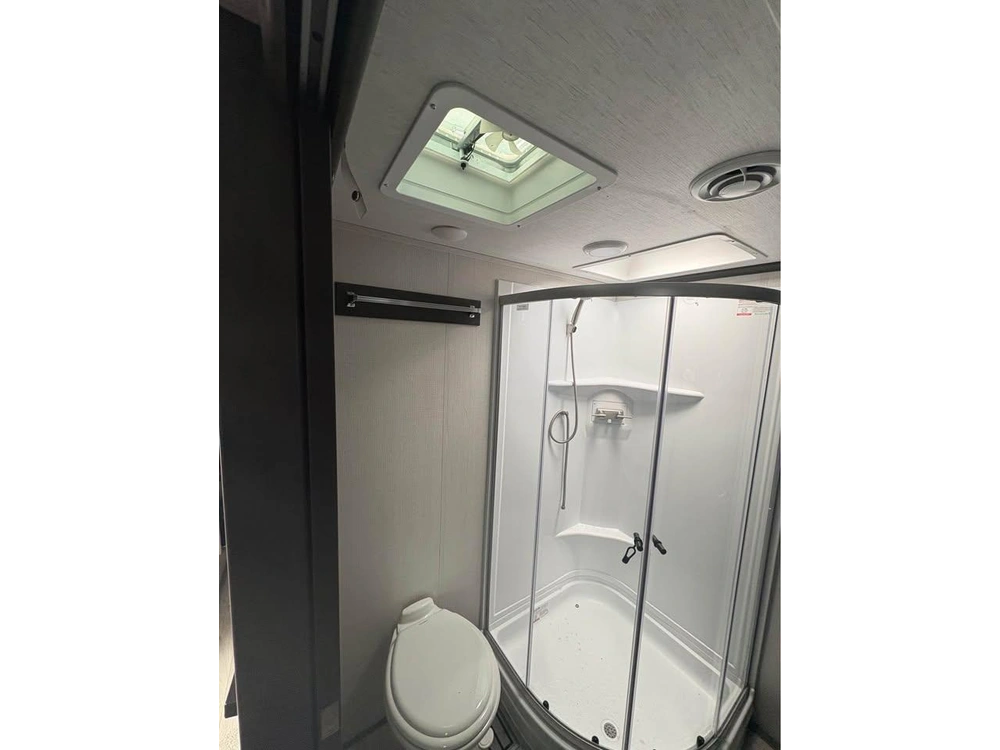 2024 Keystone Rv Cougar 364bhl alt