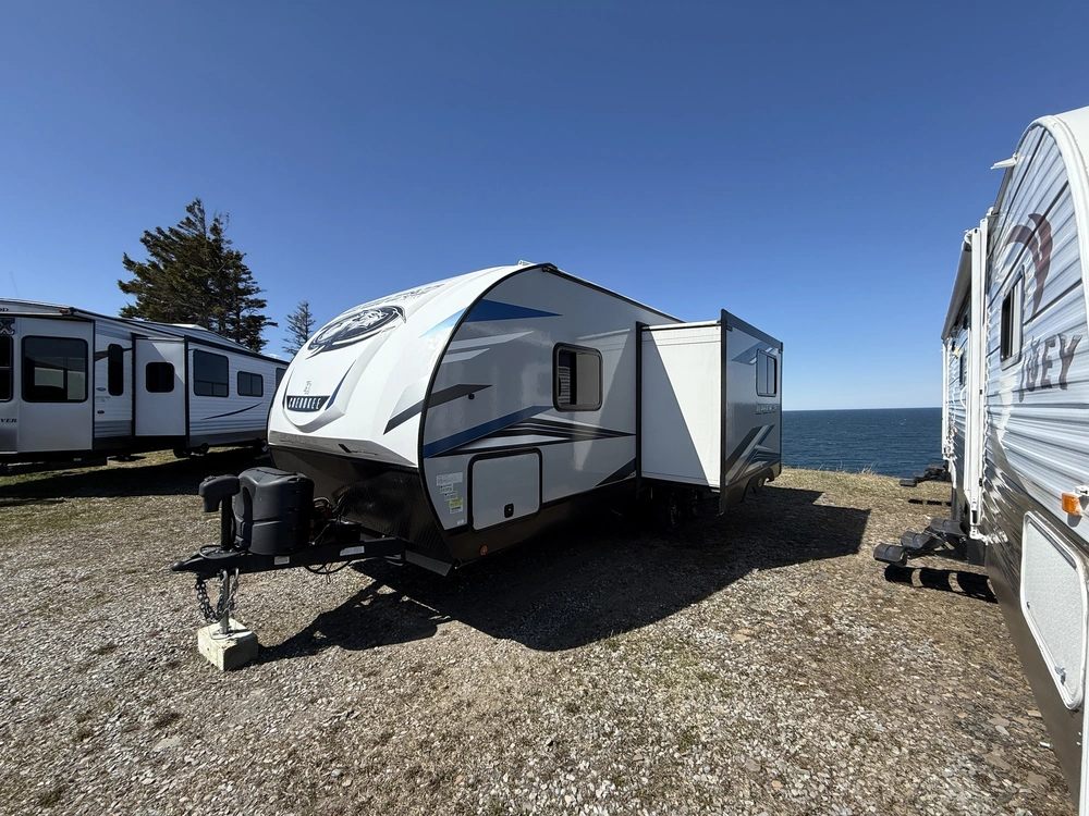 Cherokee Aw22sw Alpha Wolf 2022 alt