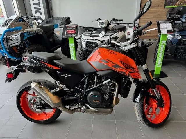 KTM DUKE 690  2018